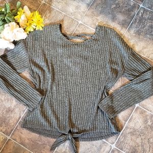 Beautiful army green top💚💚